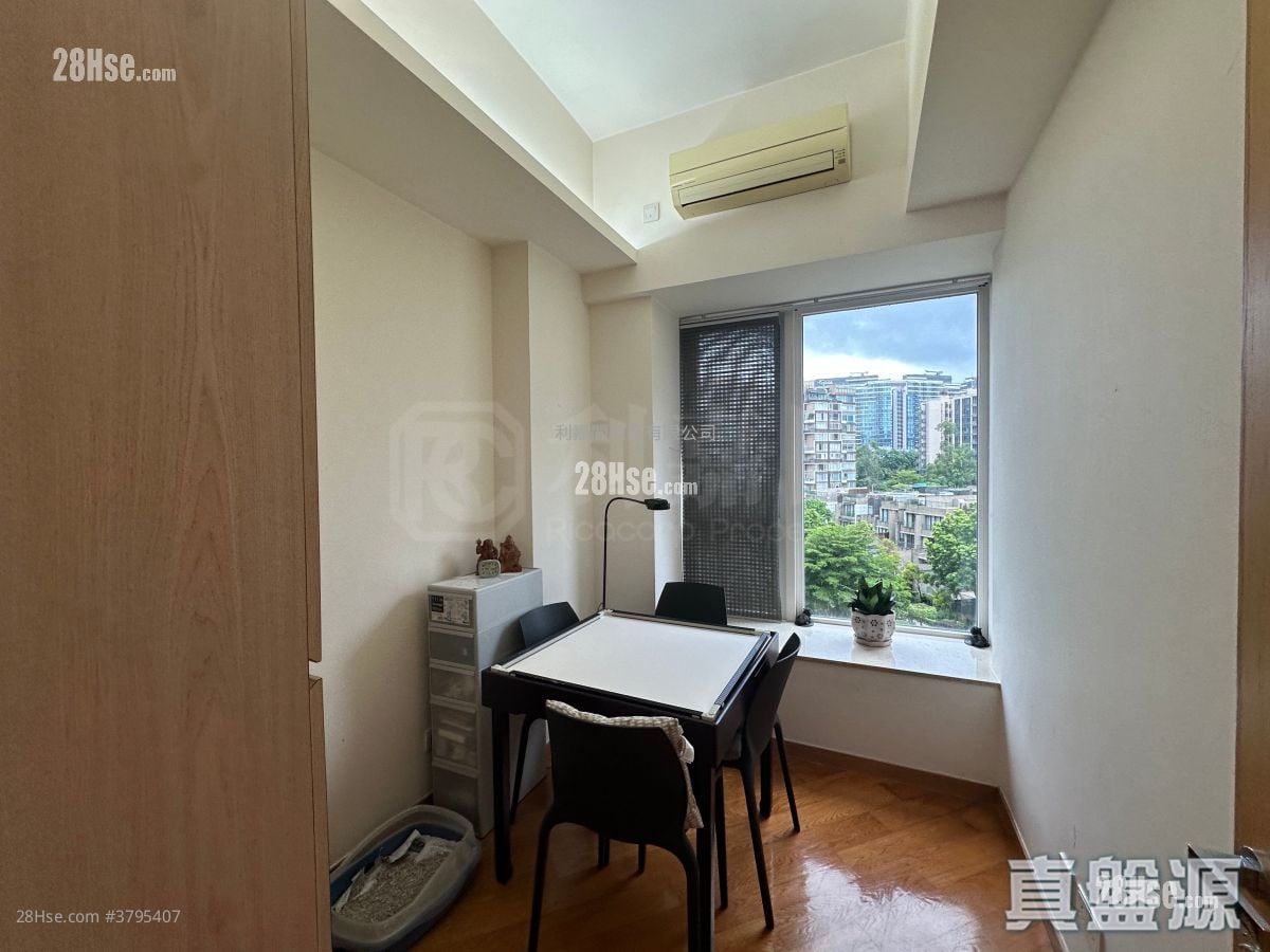 Avignon Sell 4 Bedrooms , 3 Bathrooms 1,272 ft²