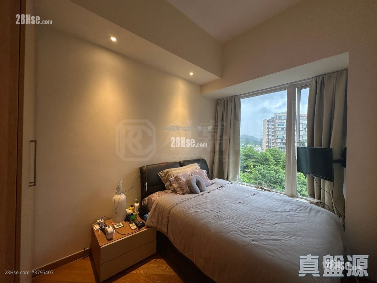 Avignon Sell 4 Bedrooms , 3 Bathrooms 1,272 ft²