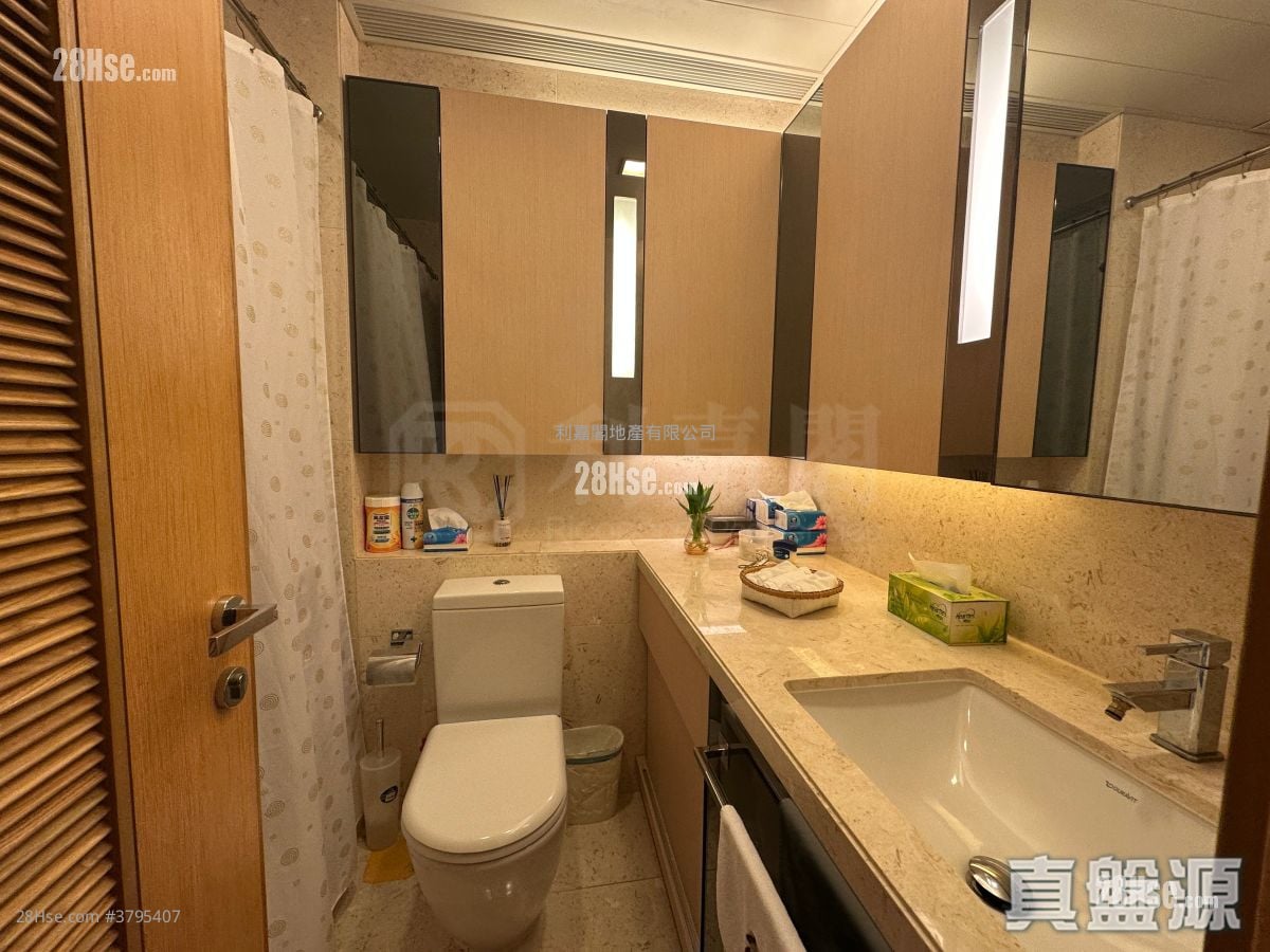 Avignon Sell 4 Bedrooms , 3 Bathrooms 1,272 ft²