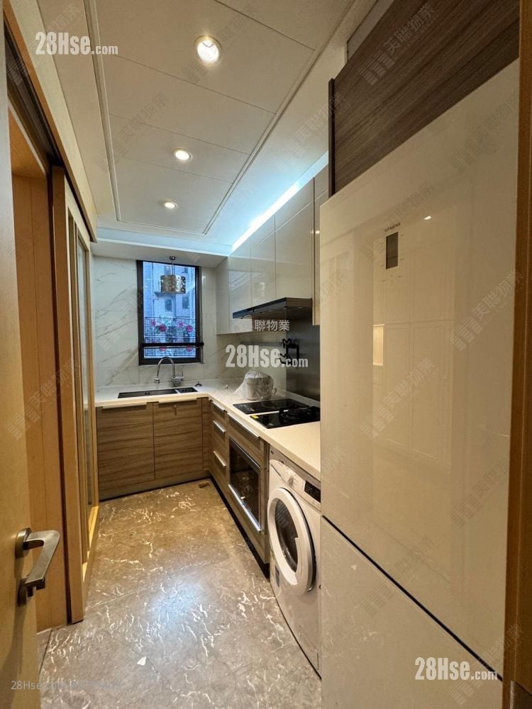 The Papillons Rental 882 ft²