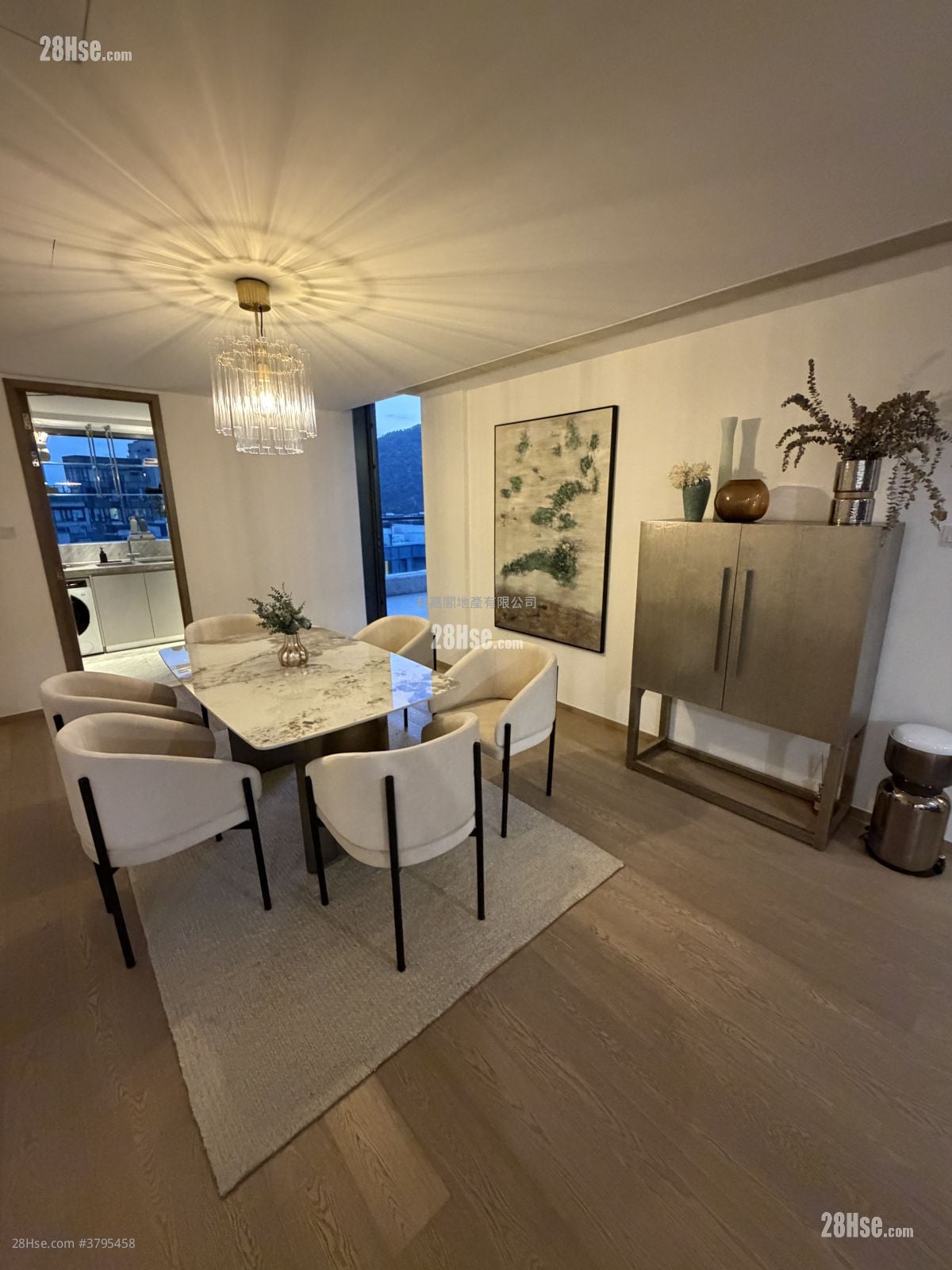 澐沣 售盘 4 房 , 2 浴室 1,790 平方尺