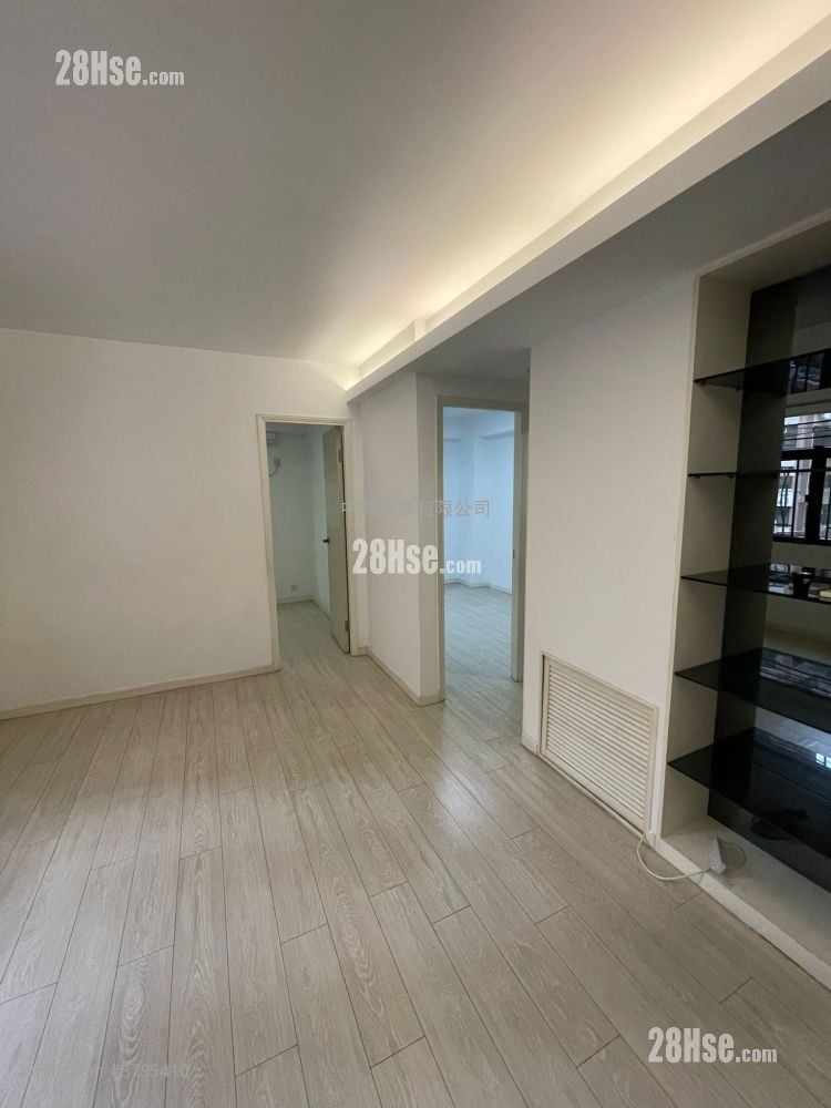 Hillwood Mansion Sell 2 Bedrooms , 1 Bathroom 420 ft²