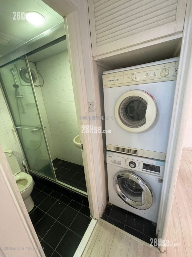 Hillwood Mansion Sell 2 Bedrooms , 1 Bathroom 420 ft²