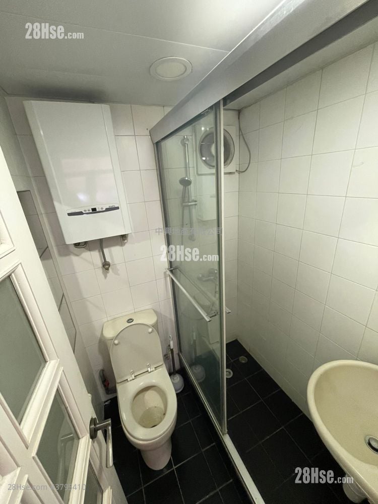 Hillwood Mansion Sell 2 Bedrooms , 1 Bathroom 420 ft²