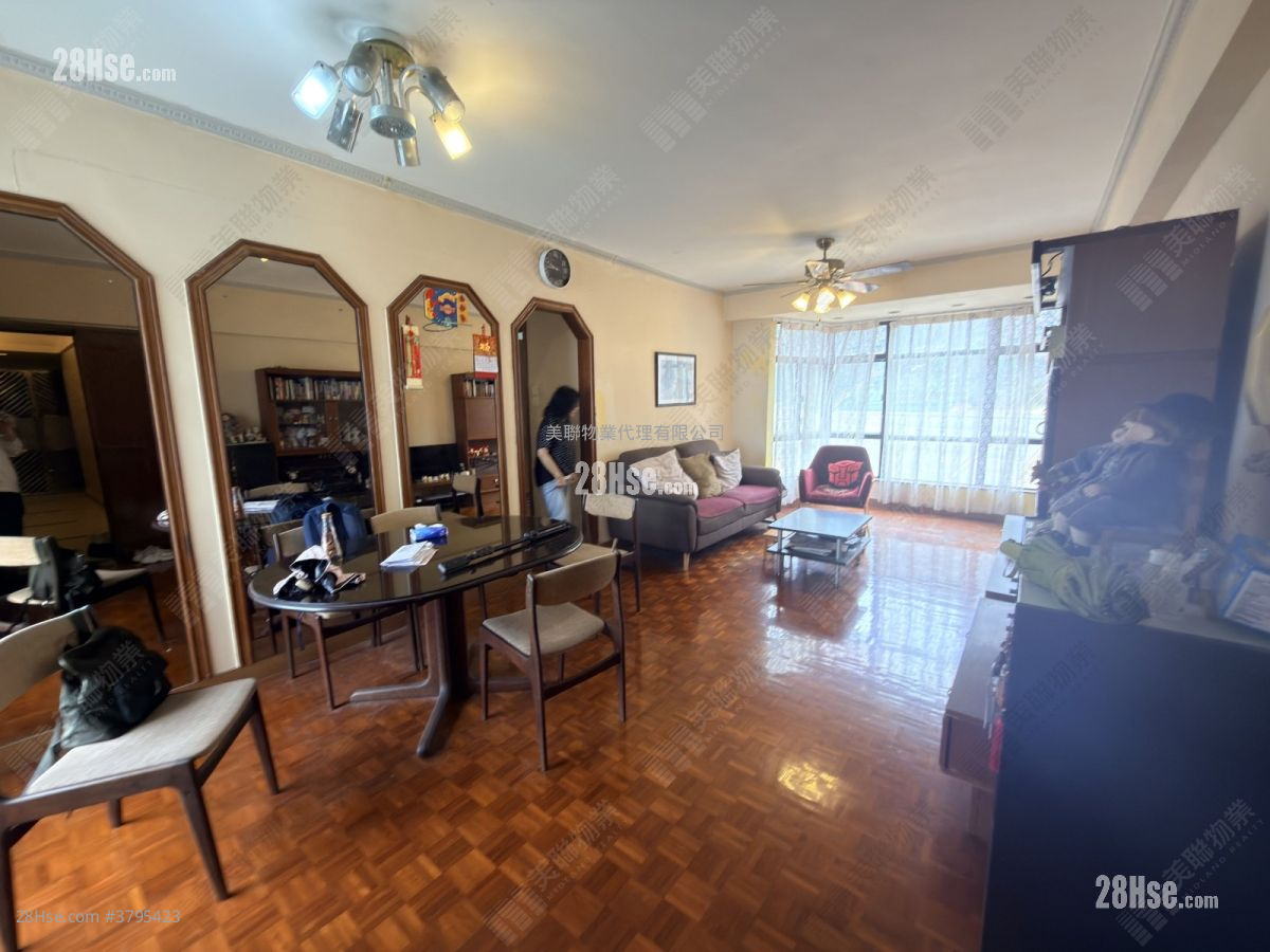 丽景大厦 售盘 3 房 , 2 浴室 819 平方尺