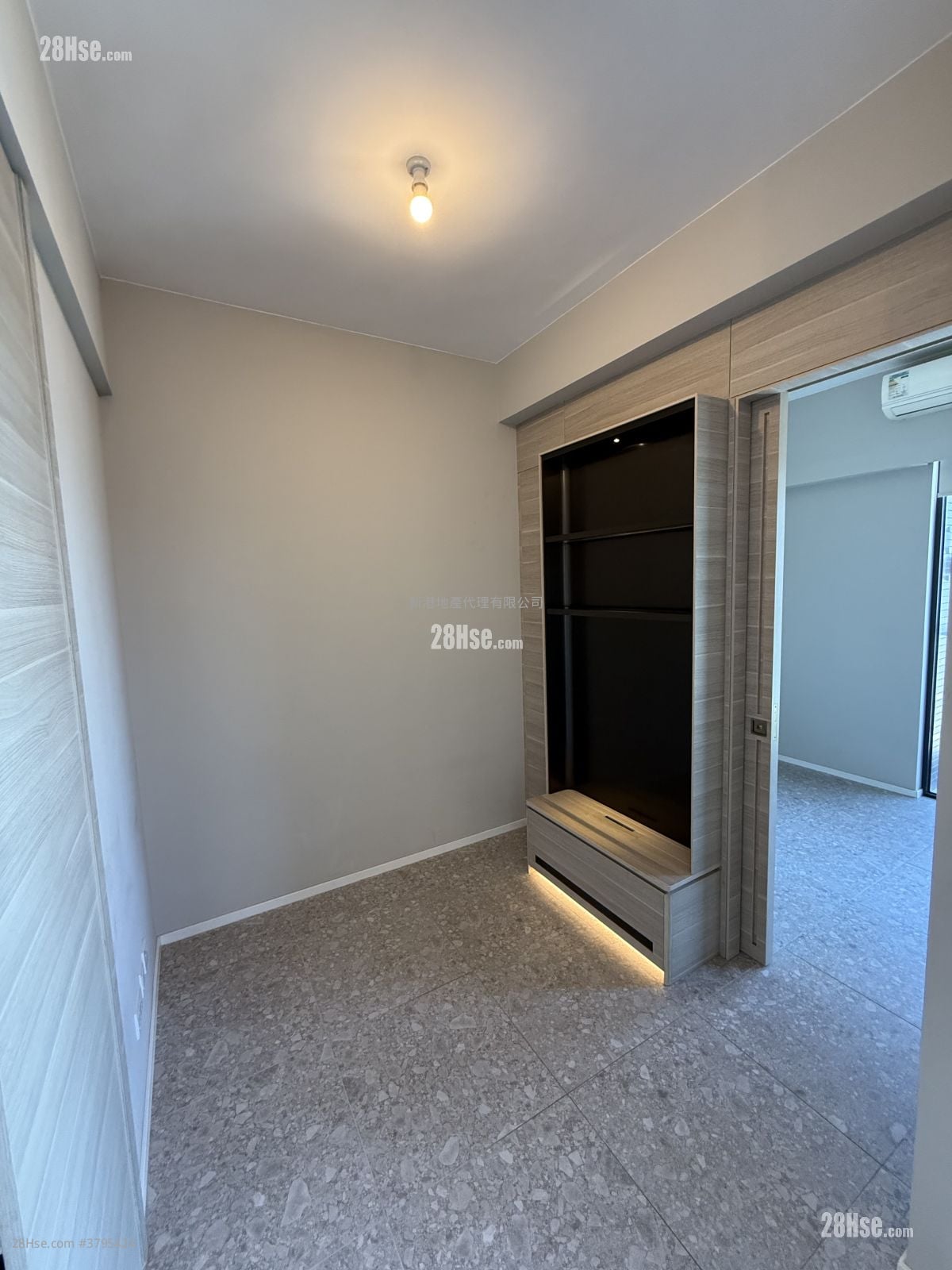 Artisan Garden Sell 2 Bedrooms , 1 Bathroom 386 ft²