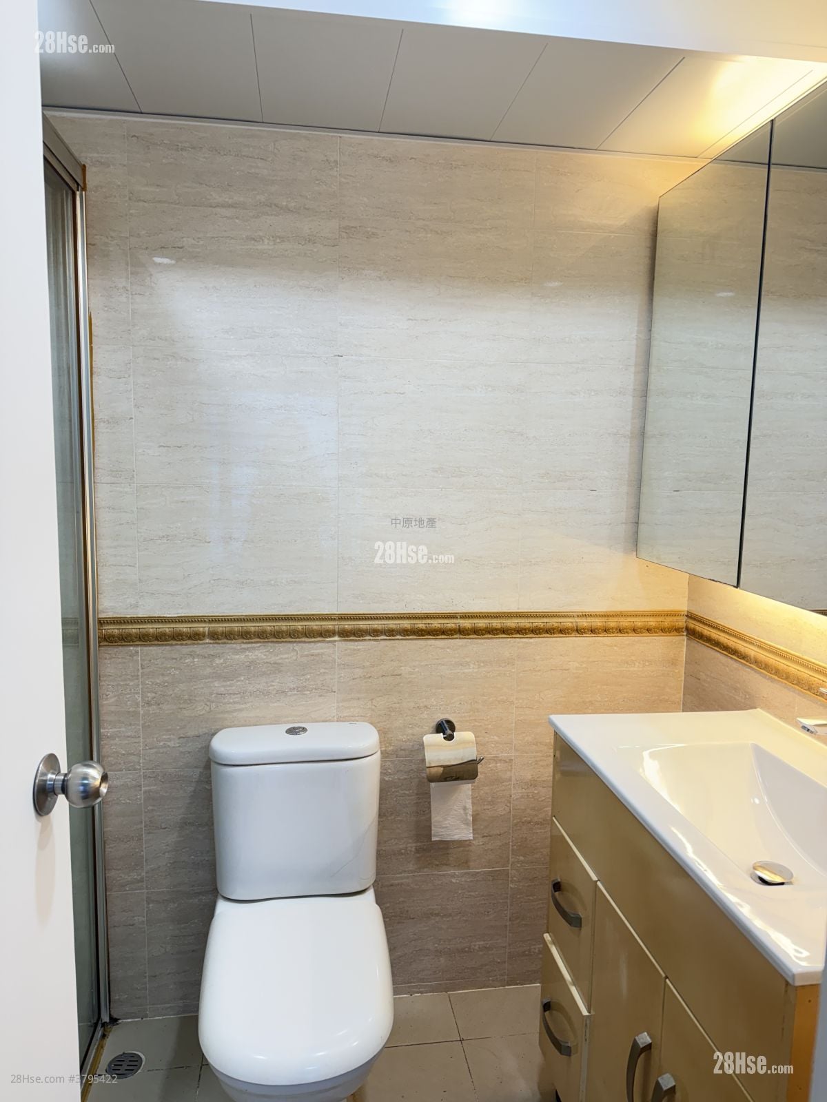 Laguna City Sell 3 Bedrooms 748 ft²