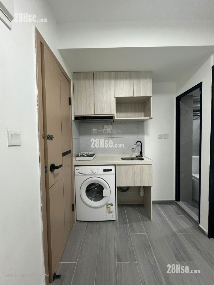 Kim Tak Building Rental Studio , 1 Bathroom 140 ft²