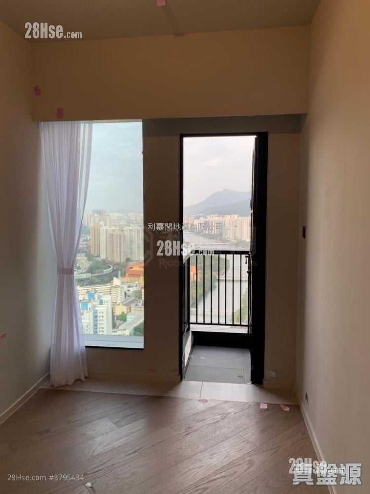 柏傲庄 售盘 3 房 754 平方尺