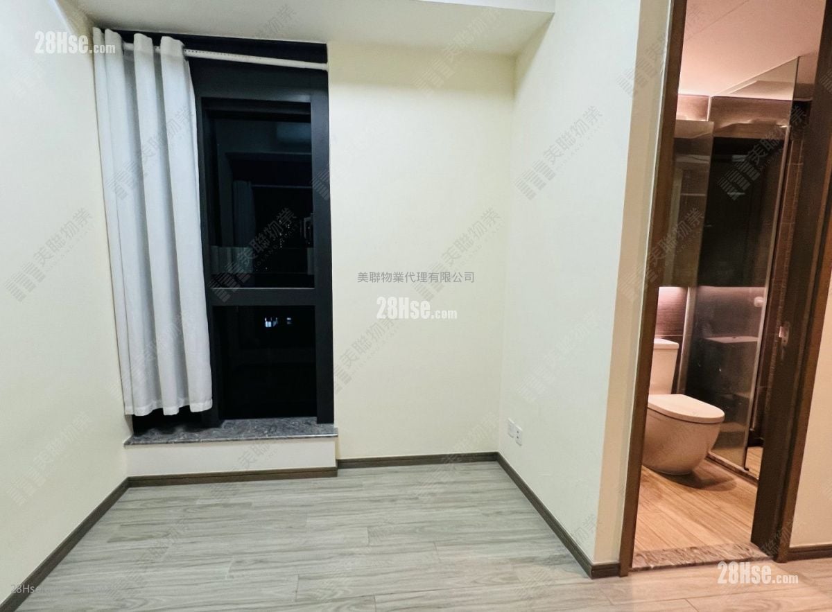 Harbour Park Sell Studio 204 ft²