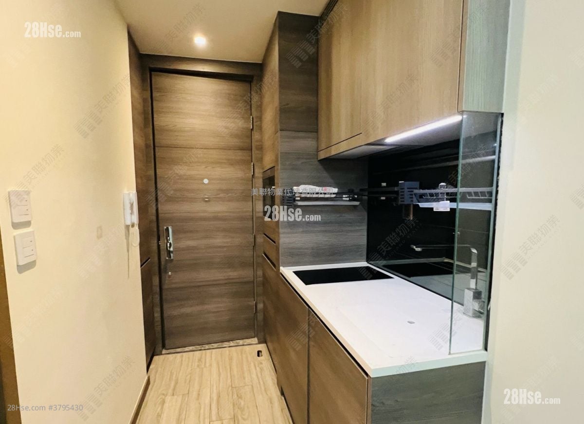 Harbour Park Sell Studio 204 ft²