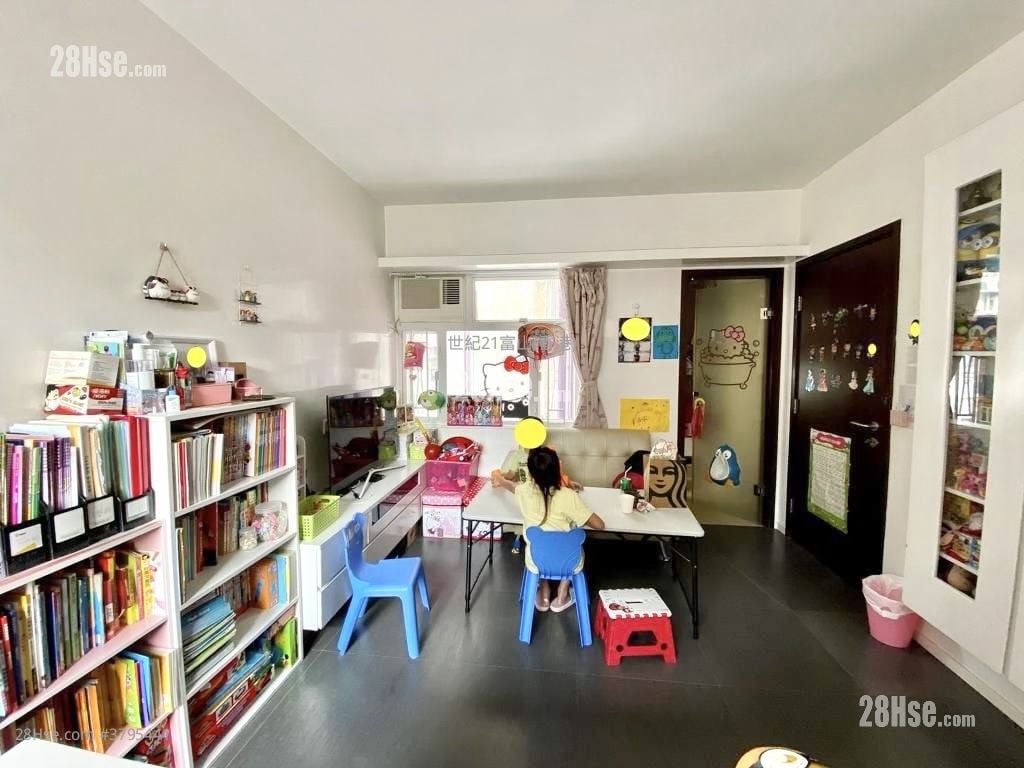 Hoi Hung Building Sell 1 Bedroom 368 ft²