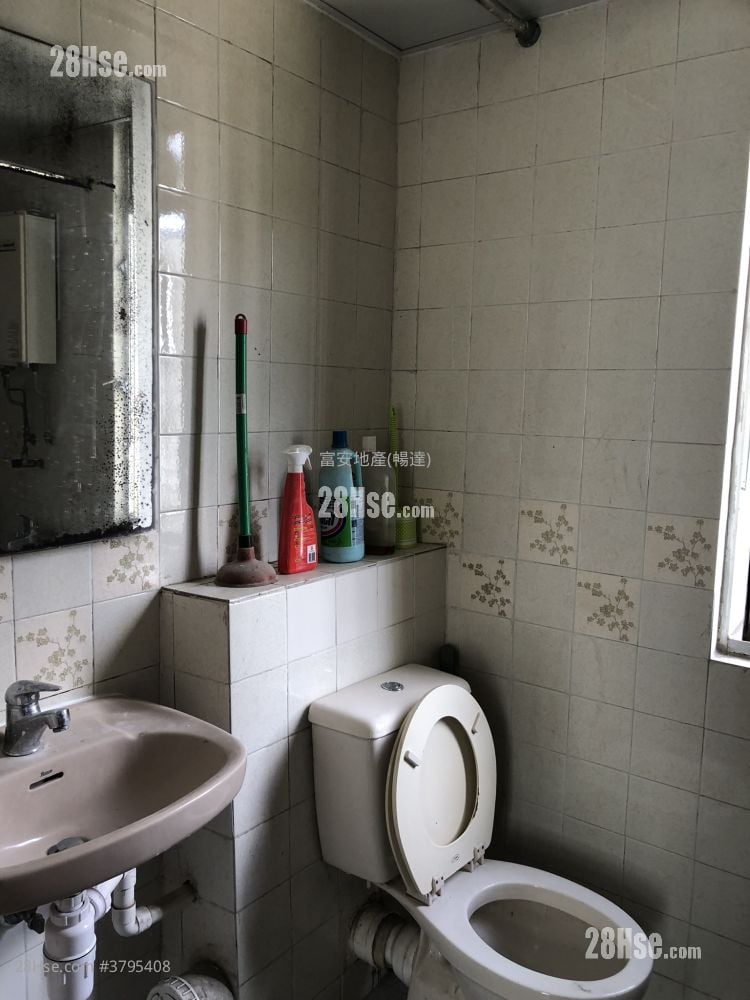 富安花园 售盘 2 房 , 1 浴室 479 平方尺