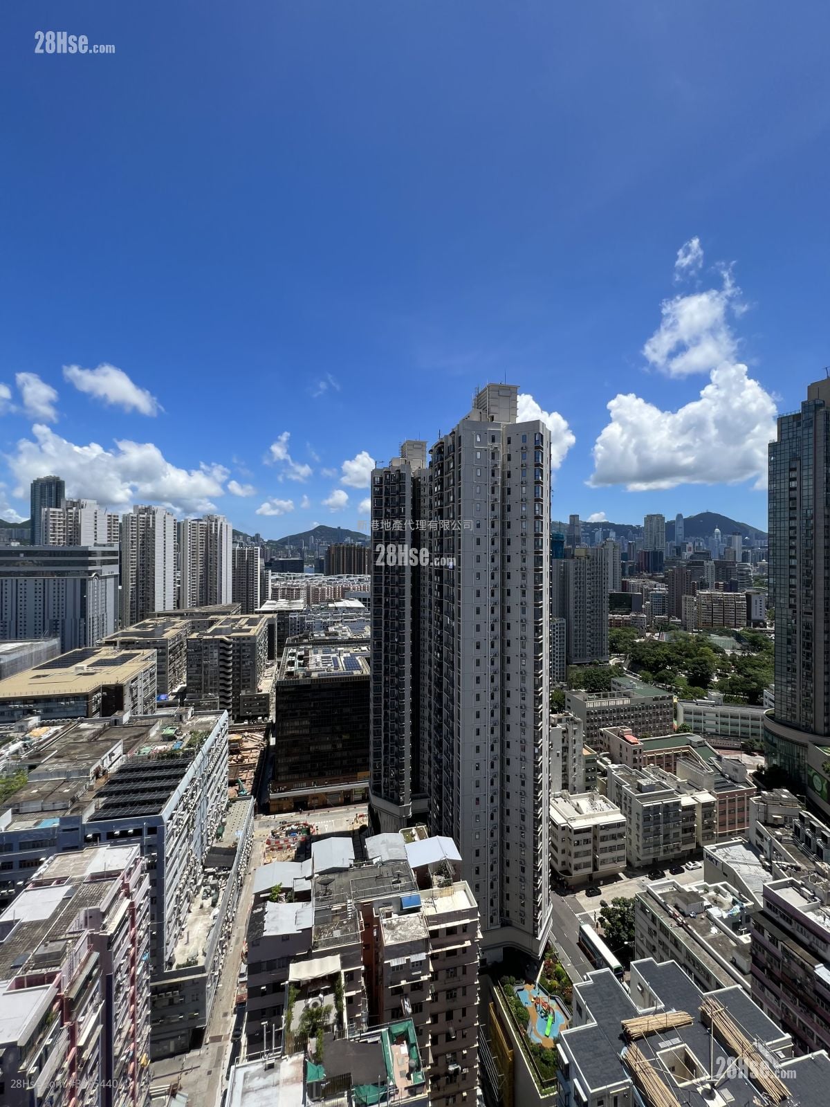 The Vantage Sell 2 Bedrooms , 2 Bathrooms 424 ft²