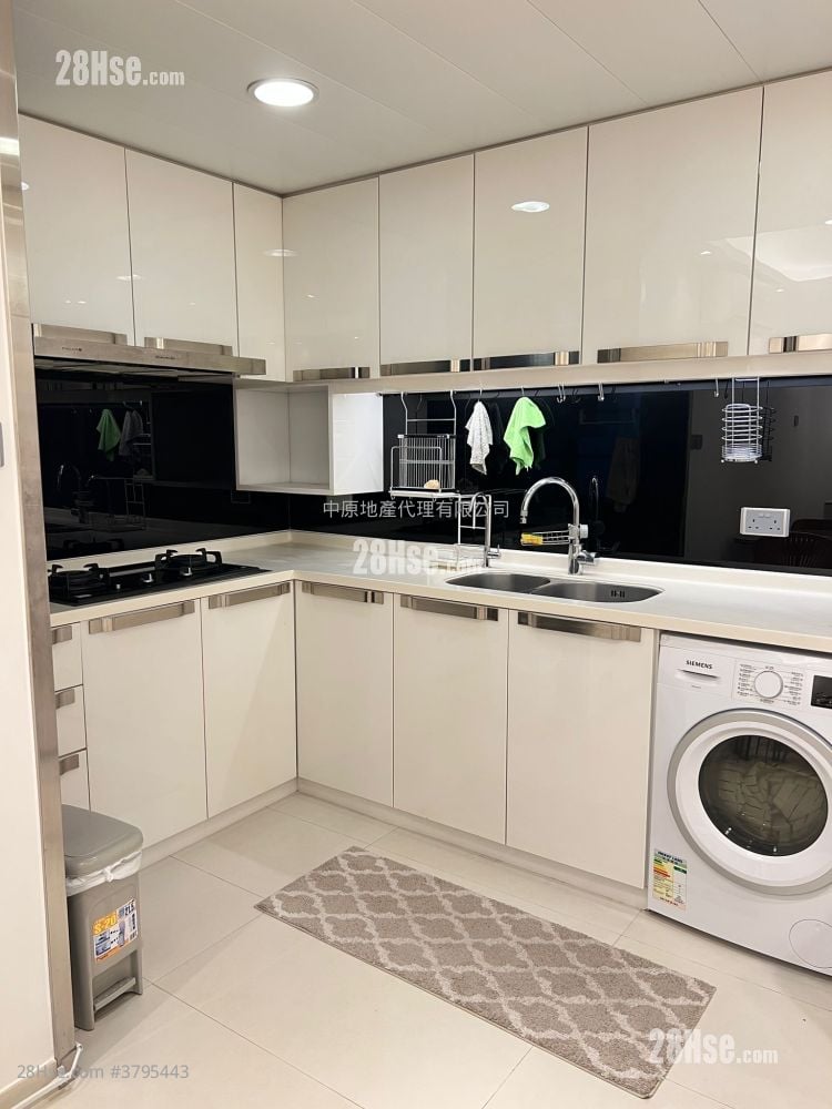 Royal Ascot Rental 594 ft²