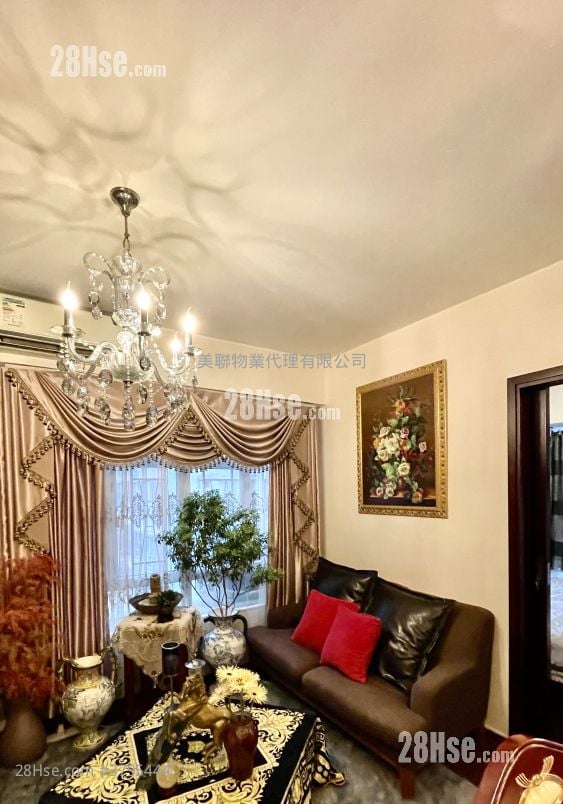 Fanling Town Center Sell 2 Bedrooms 399 ft²