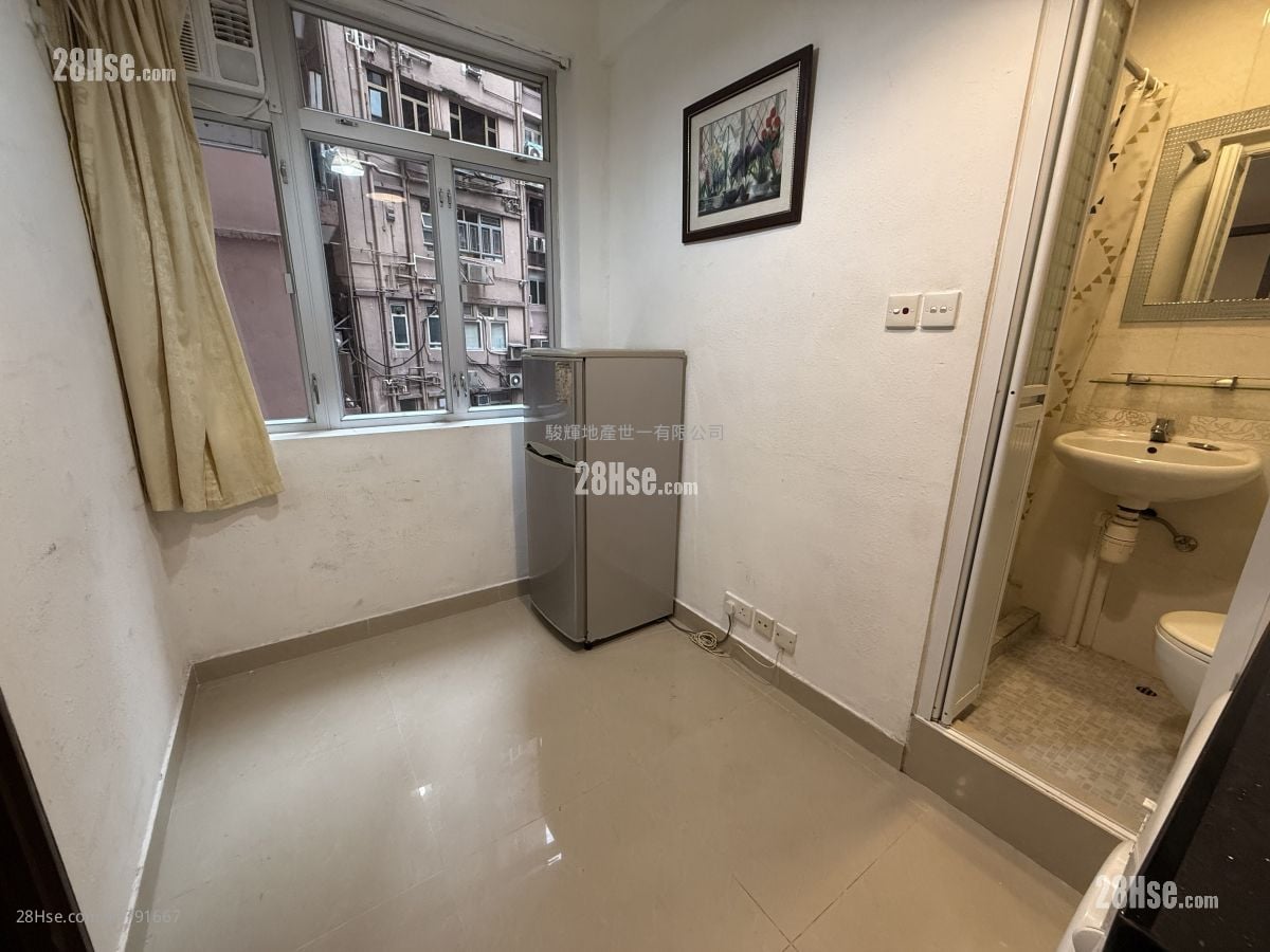 Ocean View Court Rental 1 Bedroom 180 ft²