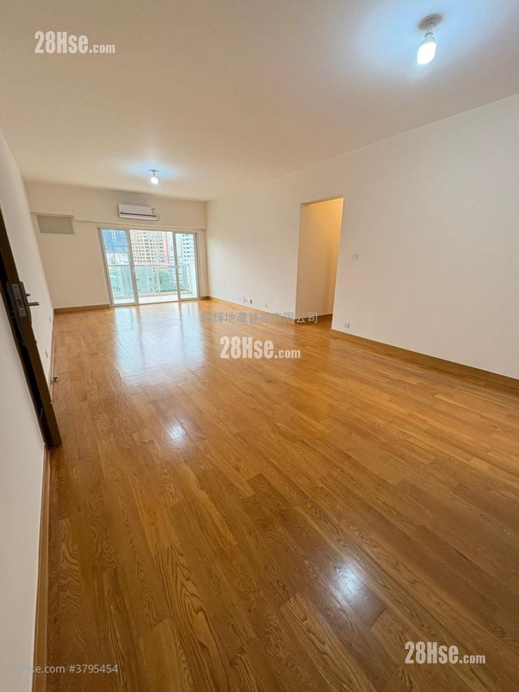 The Dahfuldy Rental 3 Bedrooms , 2 Bathrooms 1,514 ft²