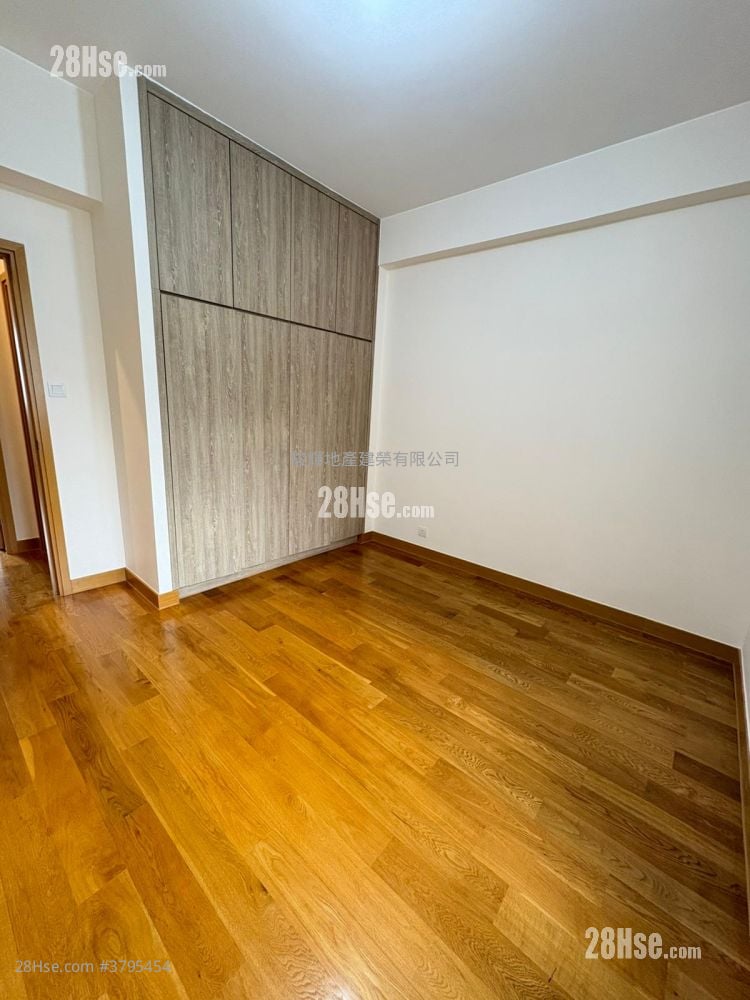 The Dahfuldy Rental 3 Bedrooms , 2 Bathrooms 1,514 ft²