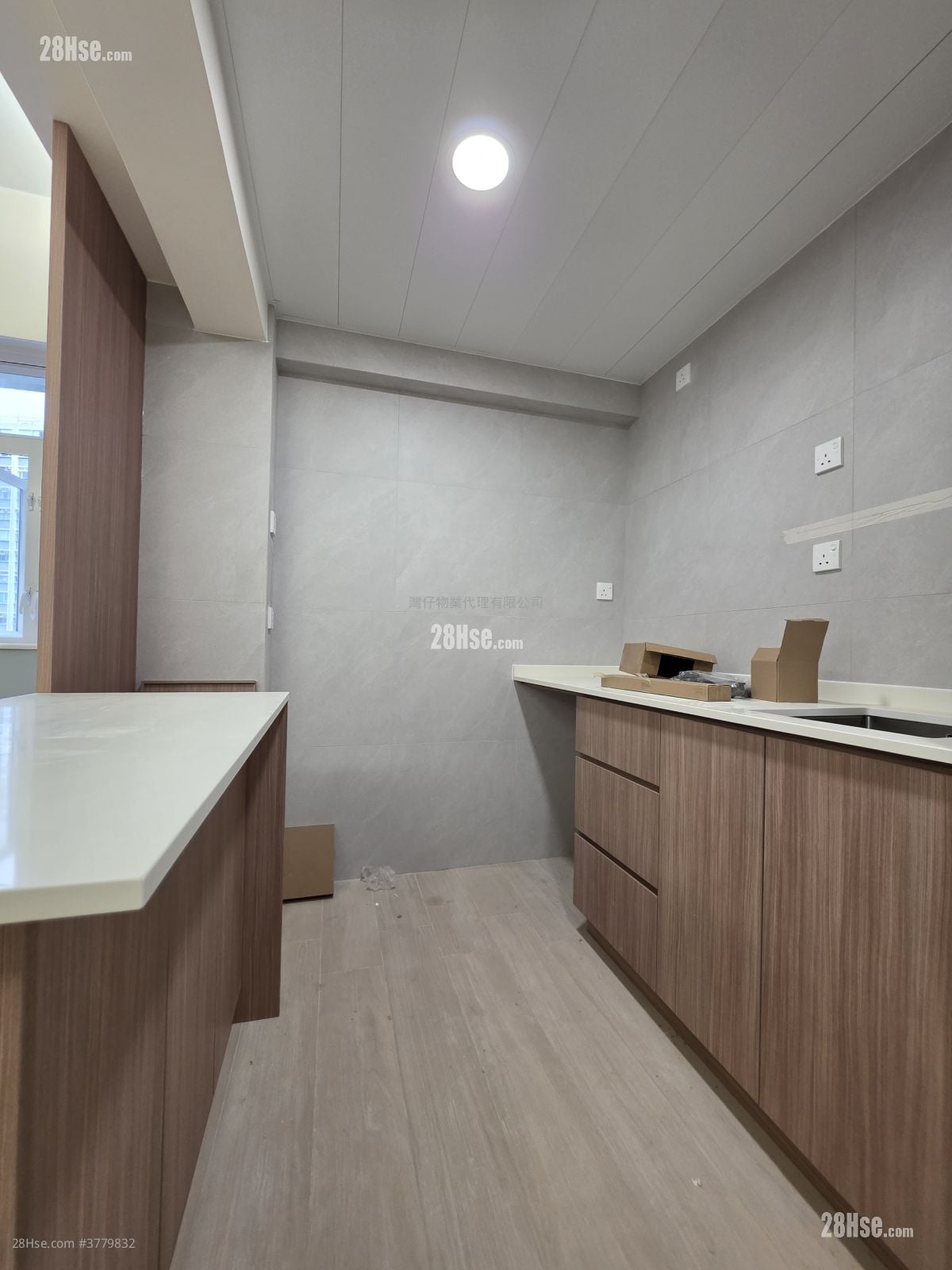 Hip Sang Building Rental 2 Bedrooms , 1 Bathroom 474 ft²