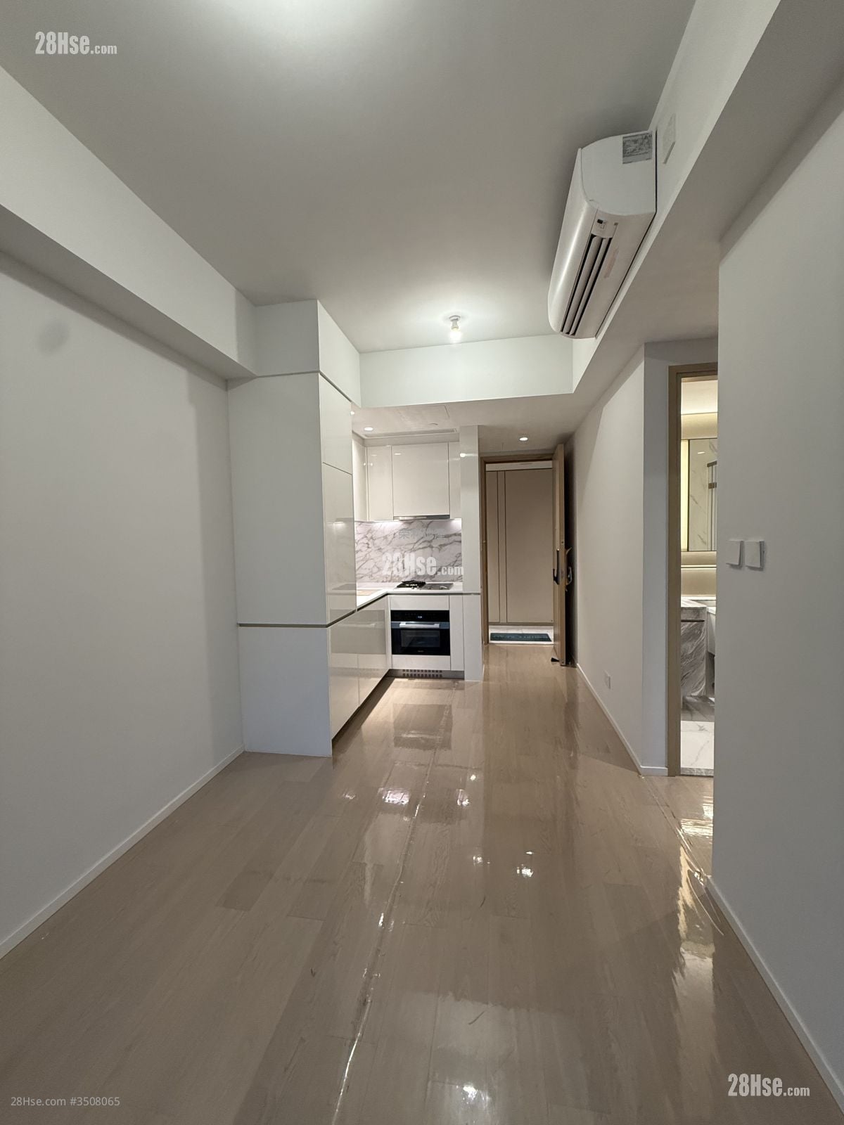 Double Coast Sell 2 Bedrooms , 1 Bathroom 445 ft²