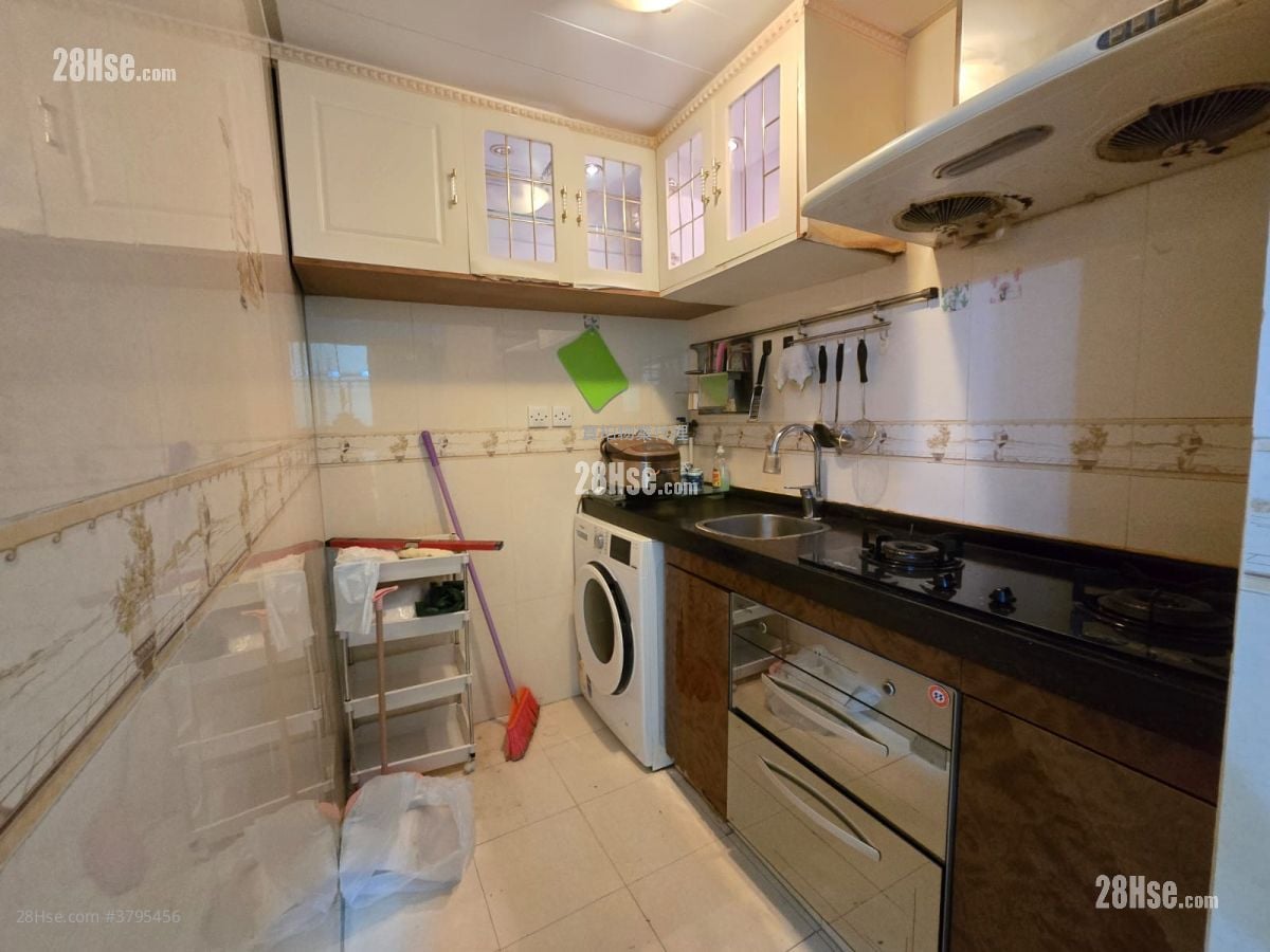 Luen Hong Apartments Rental 2 Bedrooms , 1 Bathroom 328 ft²