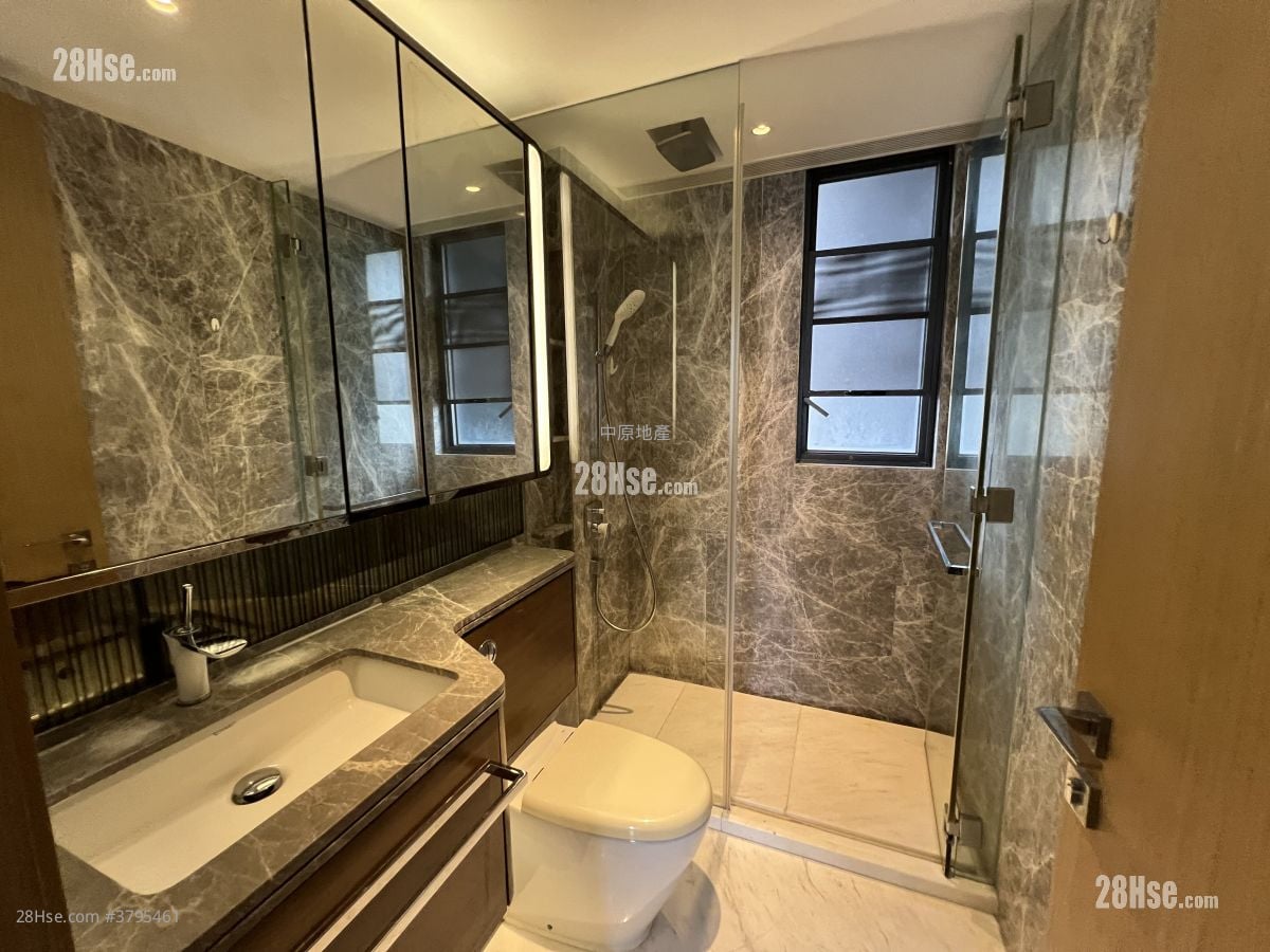 迎海 租盘 3 房 , 2 浴室 810 平方尺