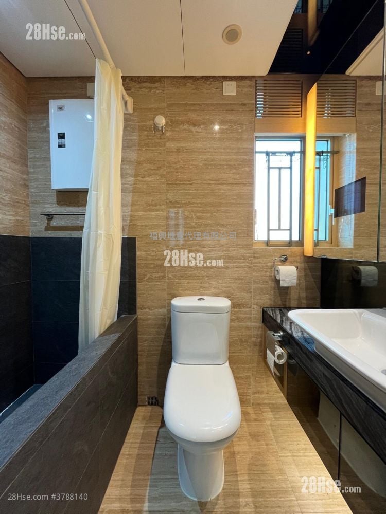 Harbour Place Sell 3 Bedrooms , 2 Bathrooms 593 ft²