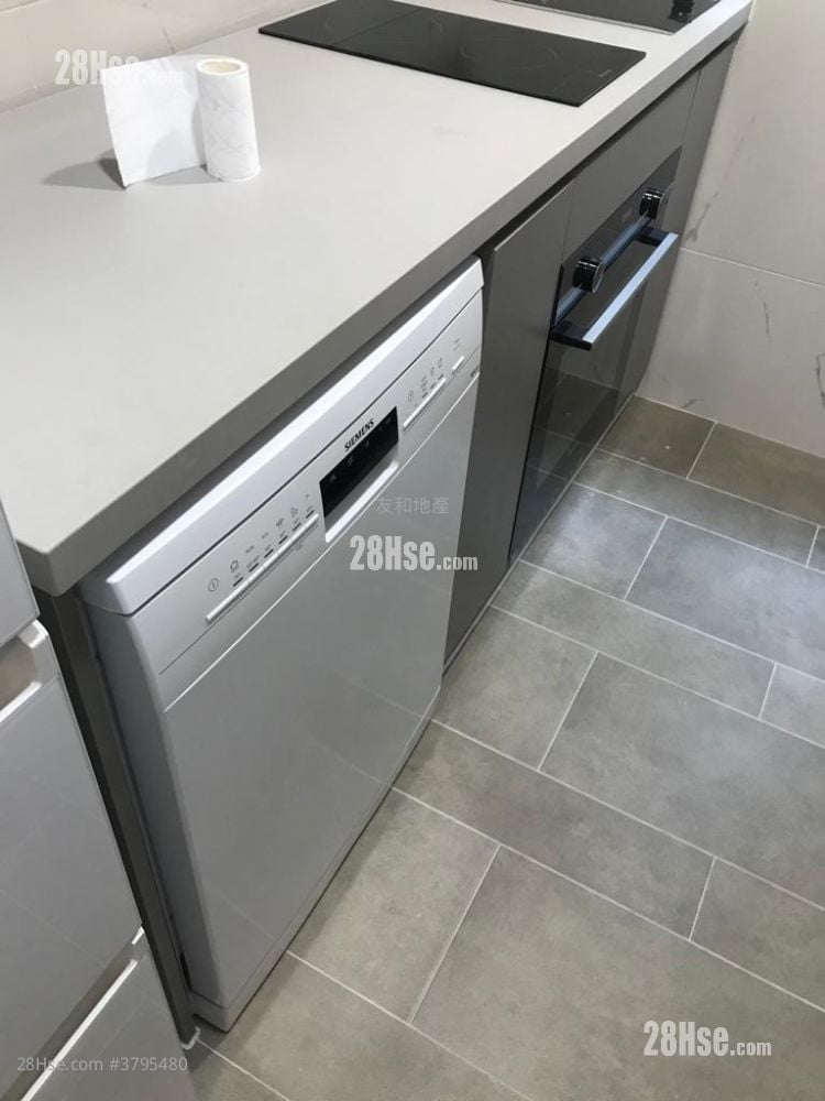 Cassia Court Rental 3 Bedrooms , 2 Bathrooms 814 ft²