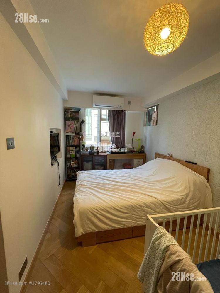 Cassia Court Rental 3 Bedrooms , 2 Bathrooms 814 ft²