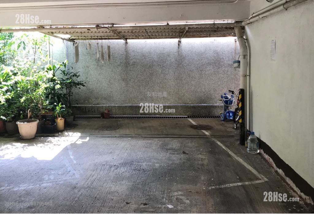 Cassia Court Rental 3 Bedrooms , 2 Bathrooms 814 ft²