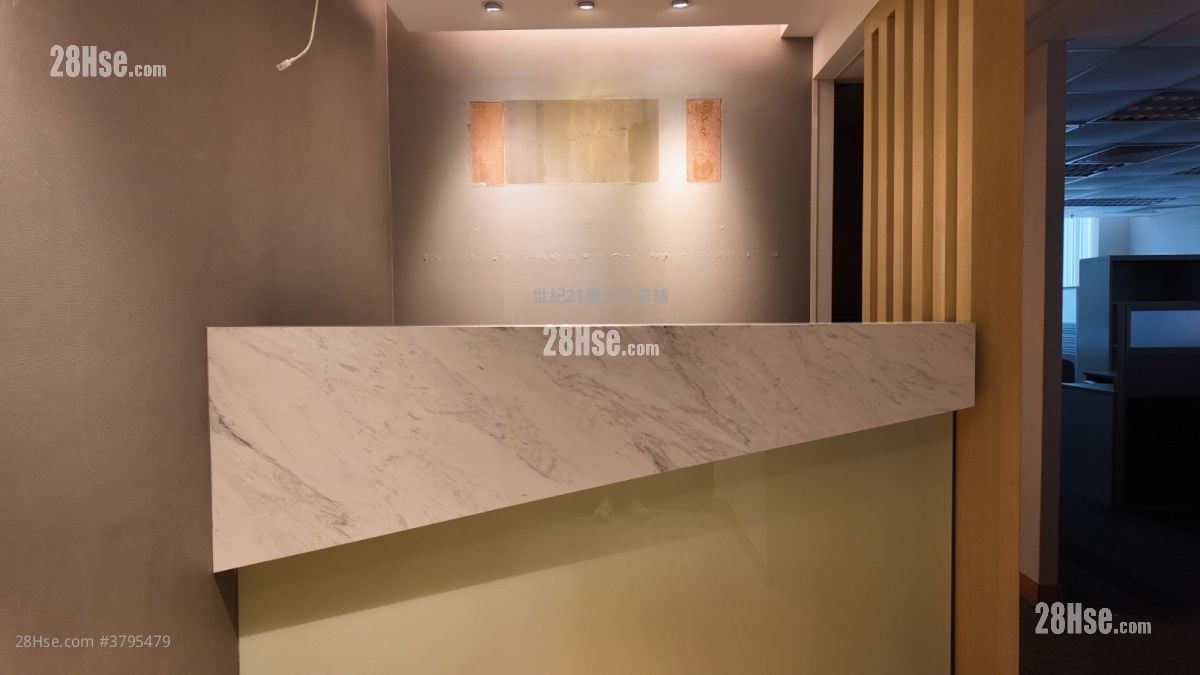 Global Gateway Tower 租盘 3 房 1,833 平方尺