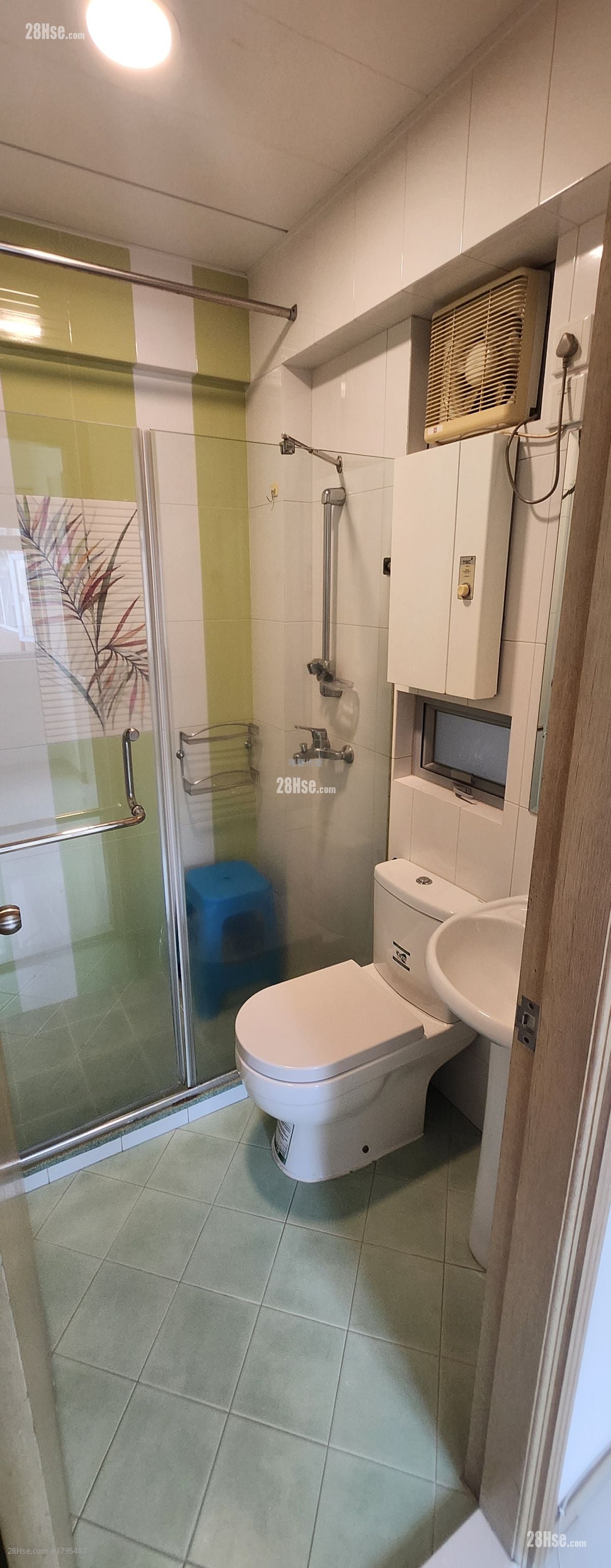 Hay Wah Building Rental 1 Bedroom , 1 Bathroom 336 ft²