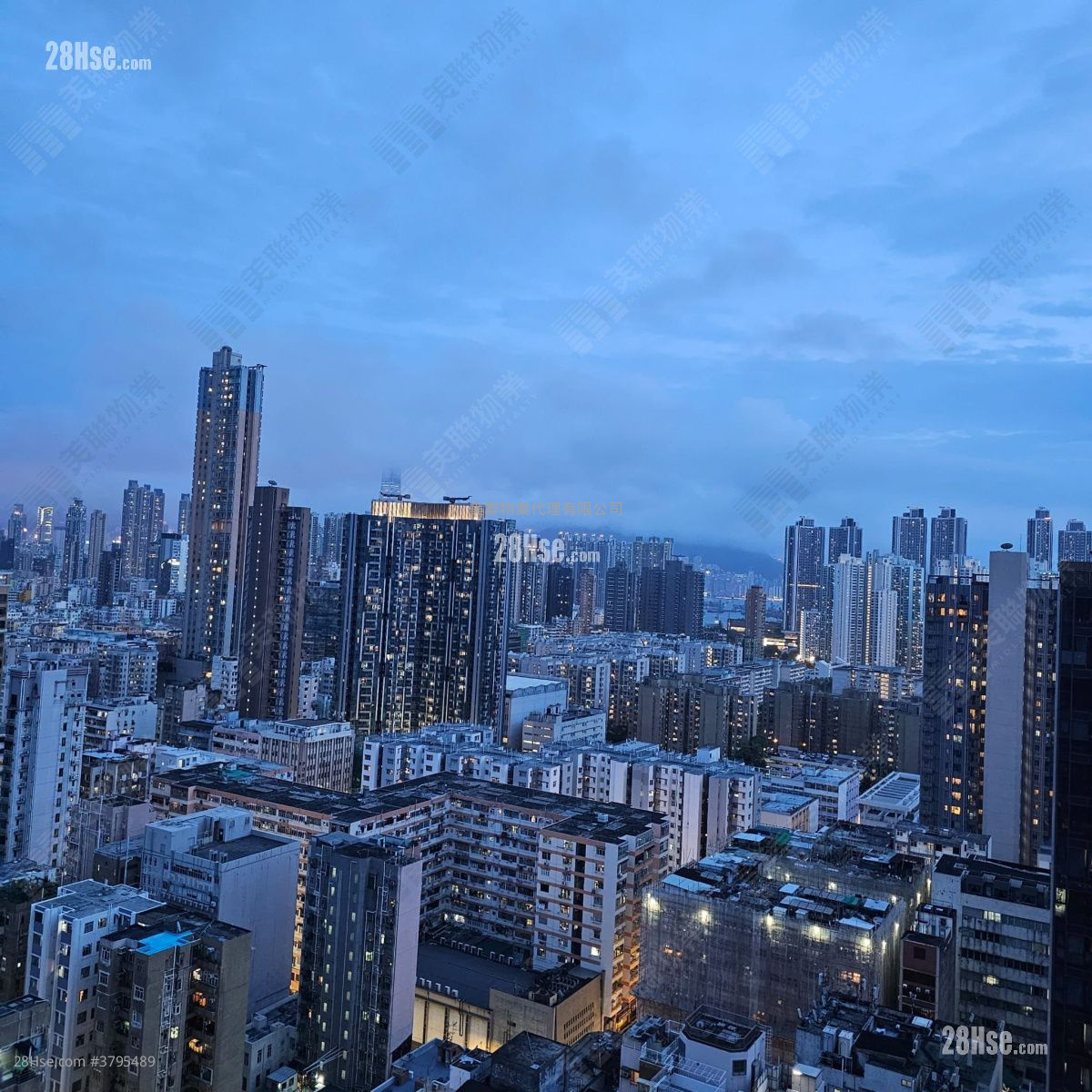 One New York Sell 240 ft²