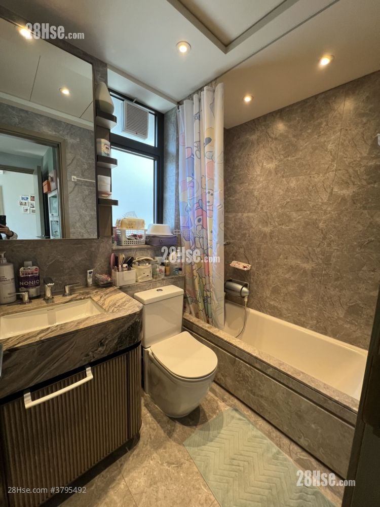 Wetland Seasons Bay Sell 4 Bedrooms , 2 Bathrooms 774 ft²