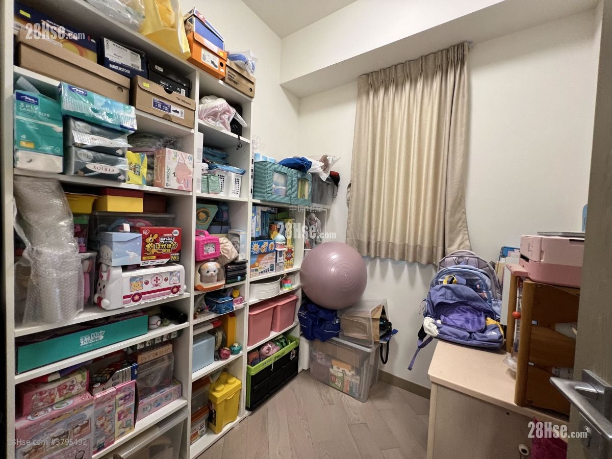 Wetland Seasons Bay Sell 4 Bedrooms , 2 Bathrooms 774 ft²