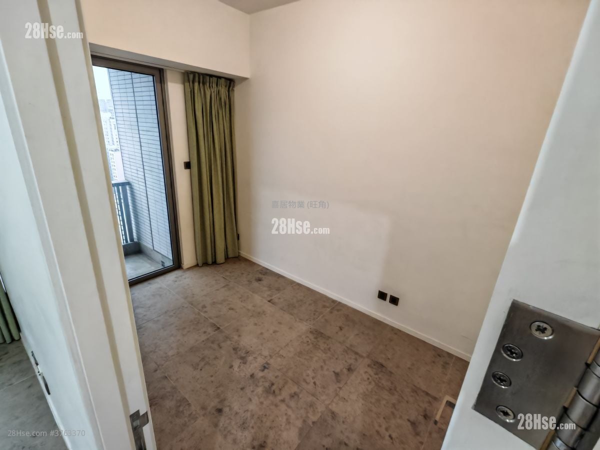 Skypark Sell 1 Bedroom , 1 Bathroom 407 ft²