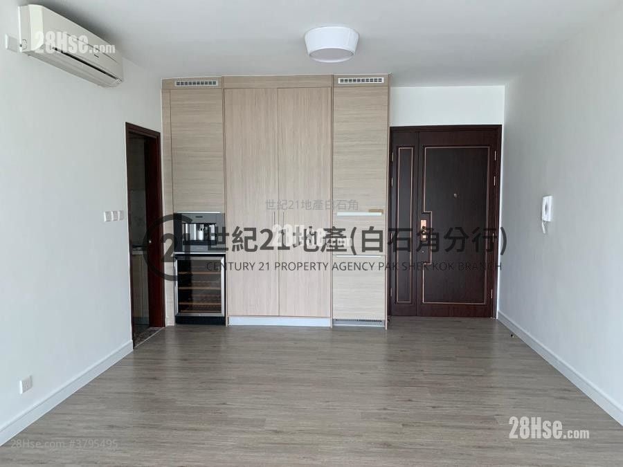 Mayfair By The Sea Sell 4 Bedrooms , 3 Bathrooms 1,400 ft²