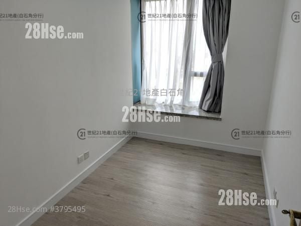 Mayfair By The Sea Sell 4 Bedrooms , 3 Bathrooms 1,400 ft²