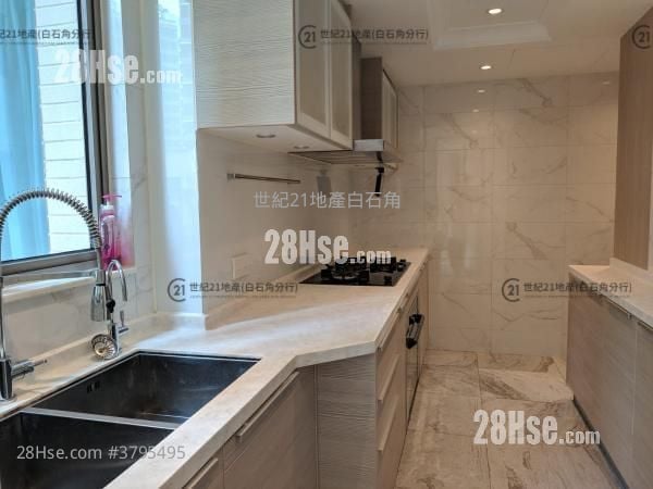 Mayfair By The Sea Sell 4 Bedrooms , 3 Bathrooms 1,400 ft²