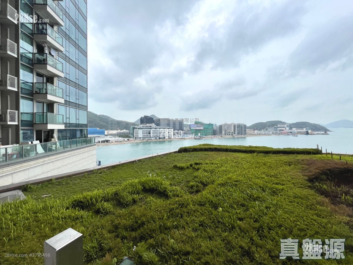 LP10 租盘 3 房 , 2 浴室 832 平方尺