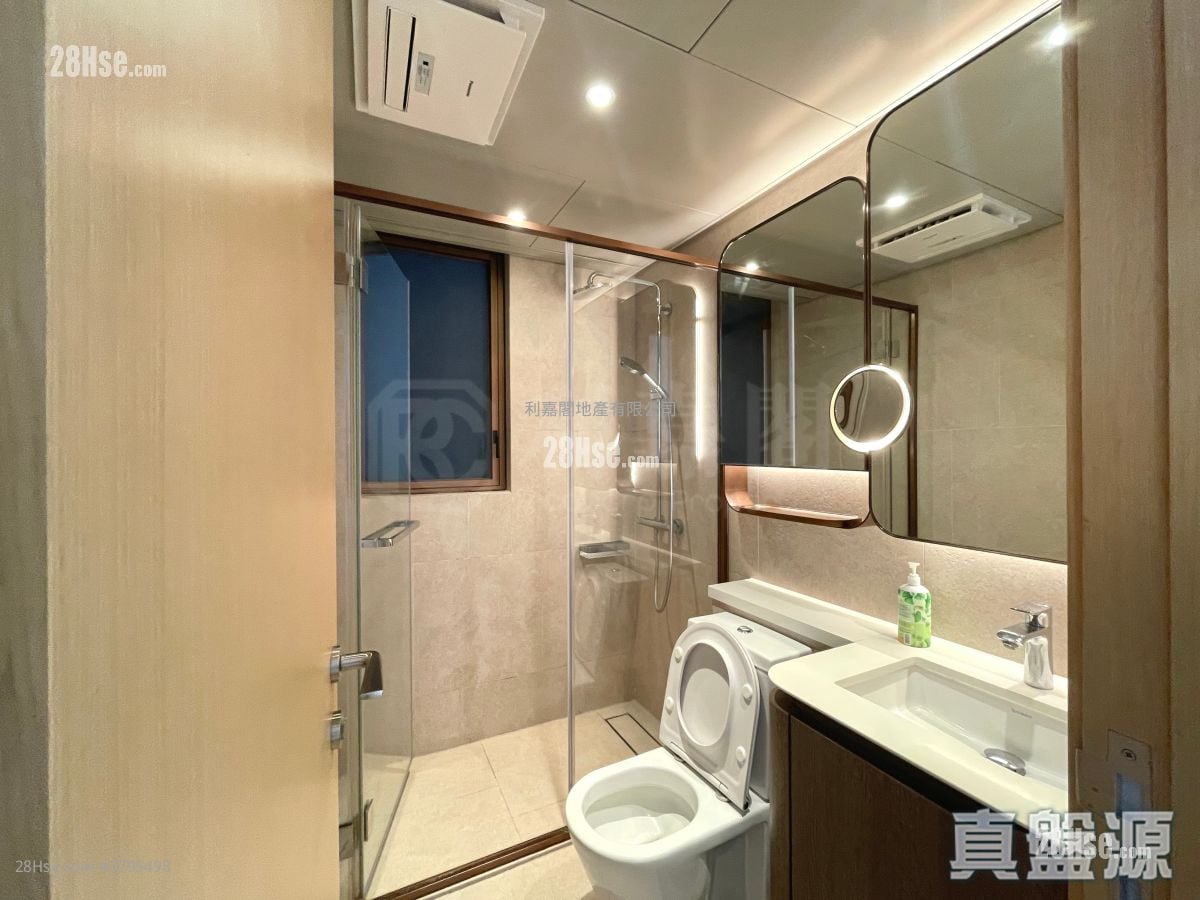 LP10 租盘 3 房 , 2 浴室 832 平方尺