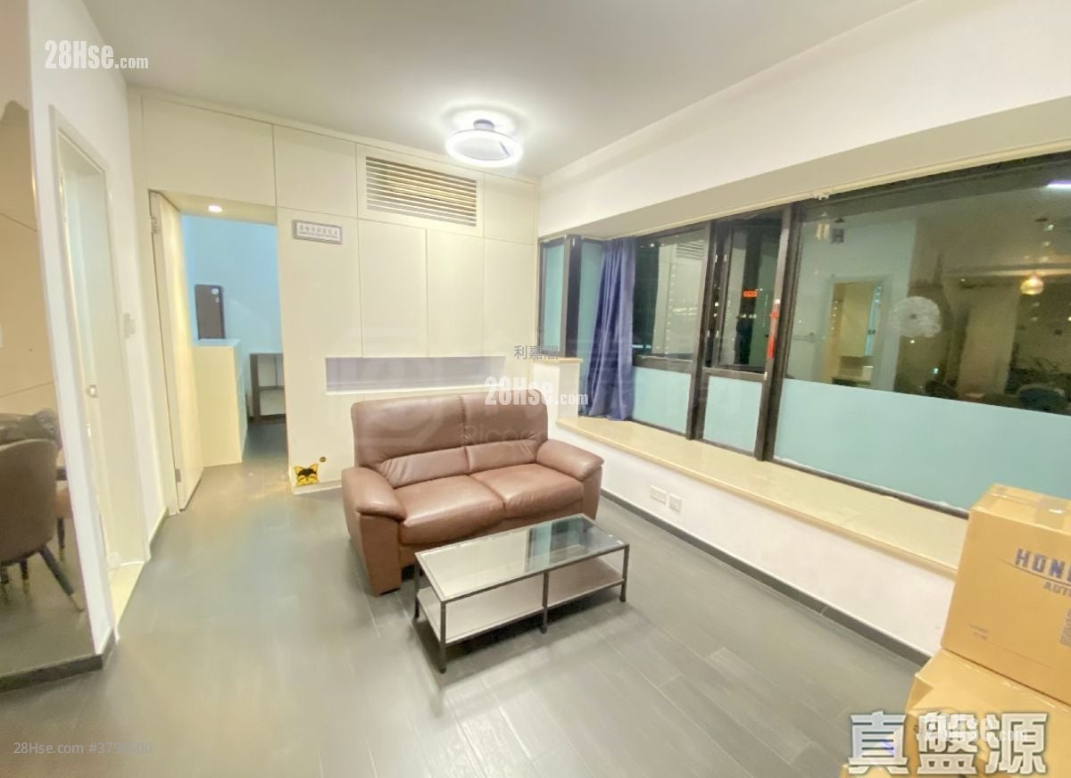 Chelsea Court Sell 2 Bedrooms 477 ft²