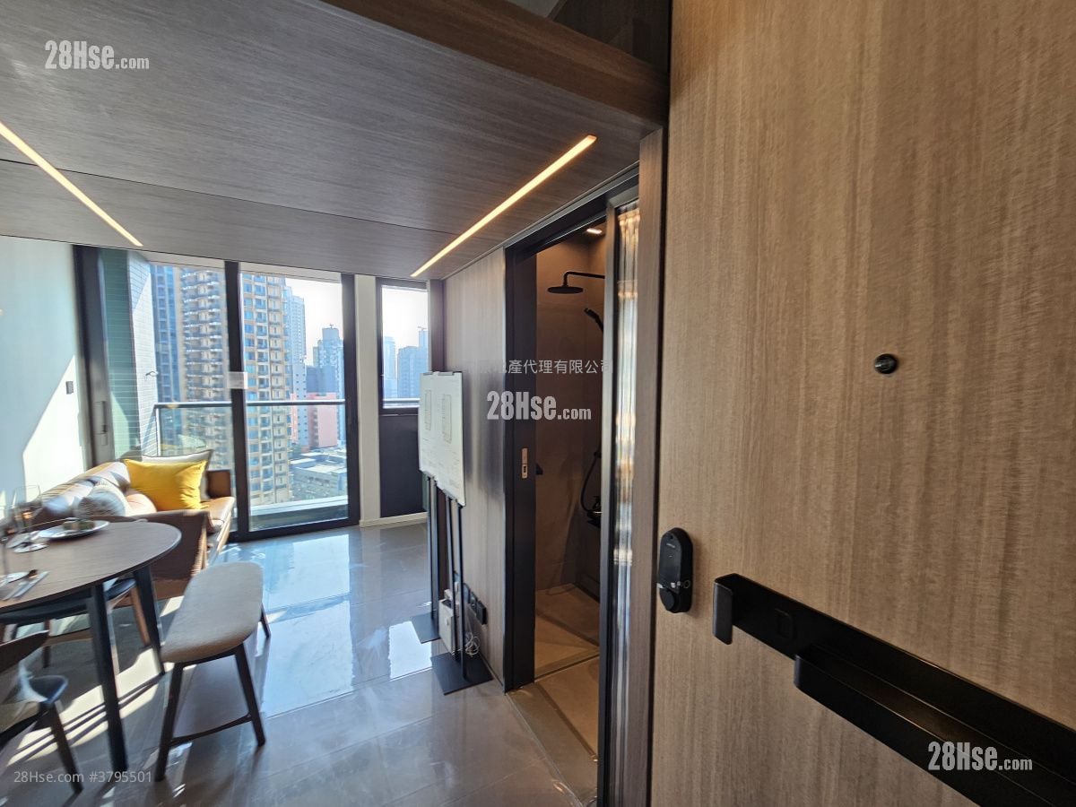 Larchwood Rental Studio , 1 Bathroom 210 ft²