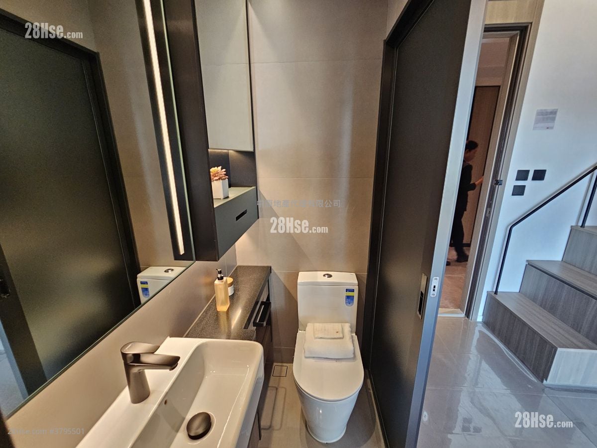 Larchwood Rental Studio , 1 Bathroom 210 ft²