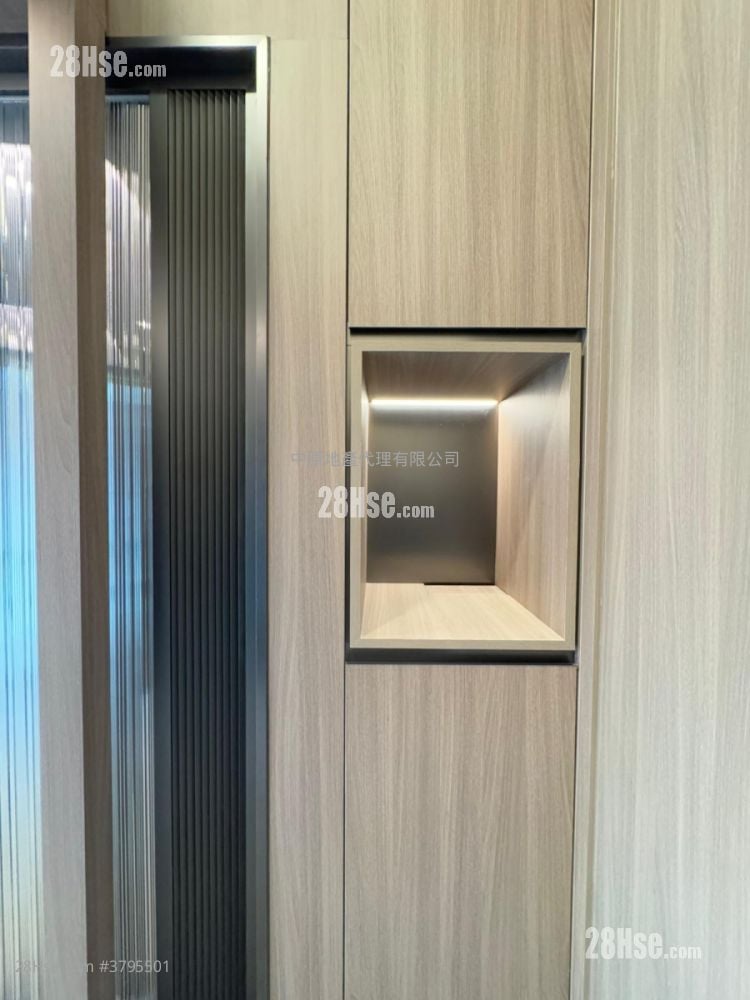 Larchwood Rental Studio , 1 Bathroom 210 ft²