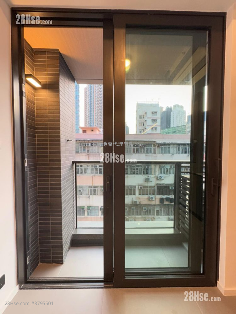 Larchwood Rental Studio , 1 Bathroom 210 ft²