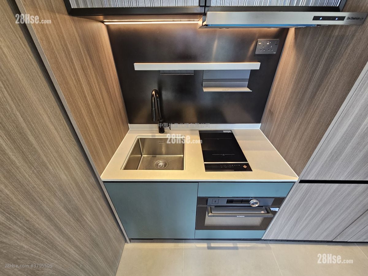 Larchwood 租盘 1 房 , 1 浴室 267 平方尺