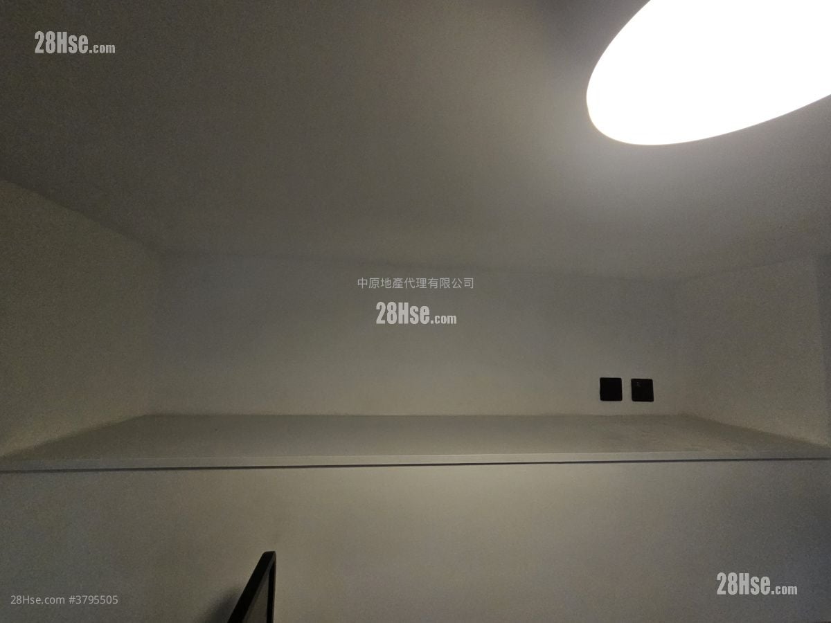 Larchwood 租盘 1 房 , 1 浴室 267 平方尺