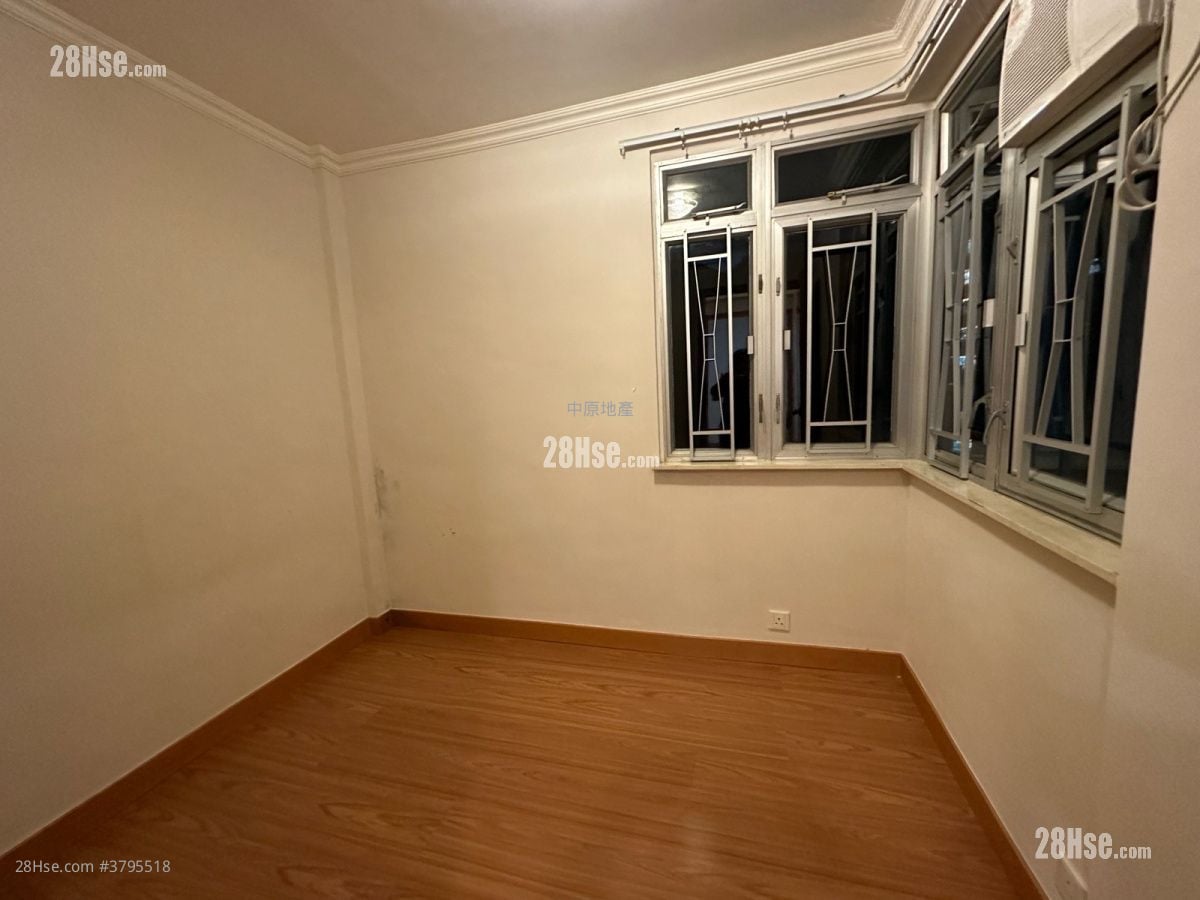 Nan Fung Sun Chuen Sell 2 Bedrooms , 1 Bathroom 391 ft²